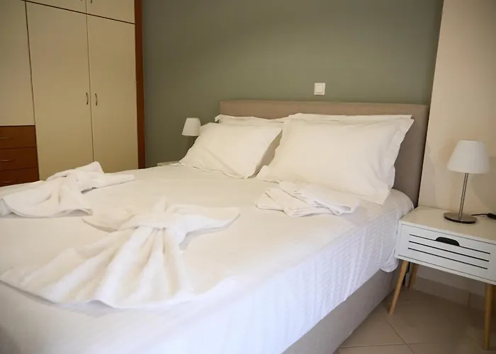 Ilos * 纳夫普利翁